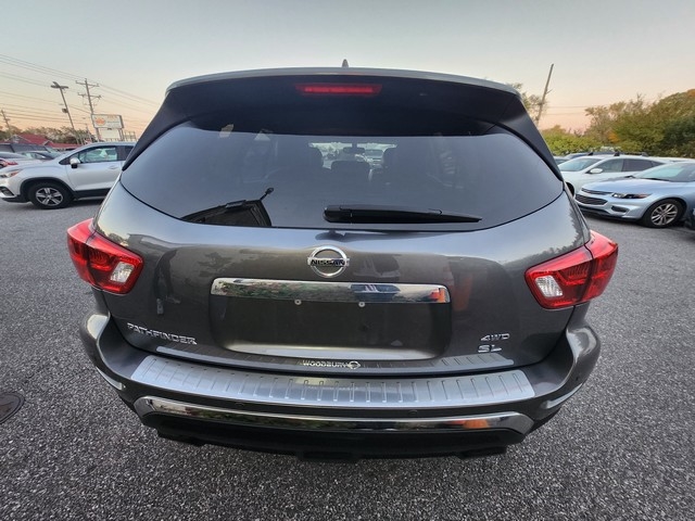 Nissan Pathfinder 4x4 SL 2020 Nissan Pathfinder 4x4 SL 2020