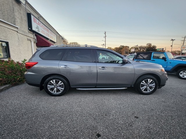 Nissan Pathfinder 4x4 SL 2020 Nissan Pathfinder 4x4 SL 2020