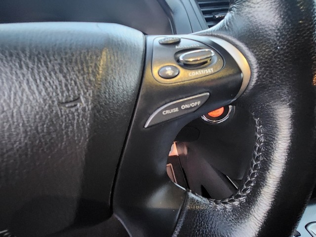 Nissan Pathfinder 4x4 SL 2020 Nissan Pathfinder 4x4 SL 2020