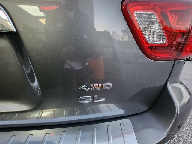 Nissan Pathfinder 4x4 SL 2020 Nissan Pathfinder 4x4 SL 2020