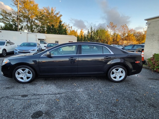 Chevrolet Malibu 4dr Sdn LS w/1LS 2011 Chevrolet Malibu 4dr Sdn LS w/1LS 2011