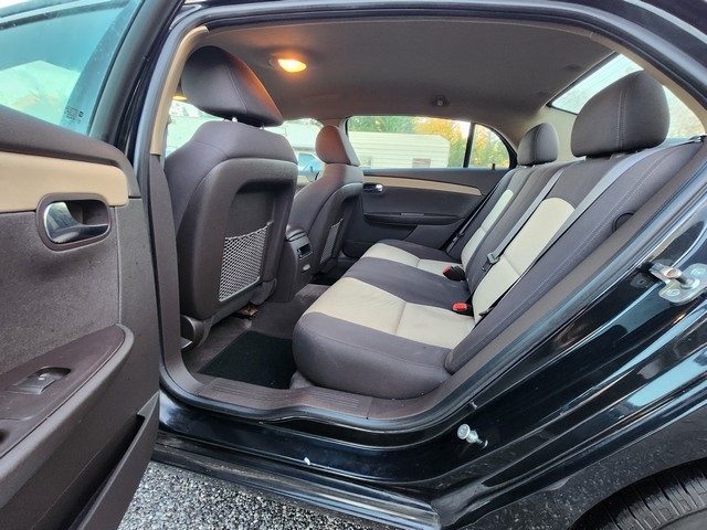 Chevrolet Malibu 4dr Sdn LS w/1LS 2011 Chevrolet Malibu 4dr Sdn LS w/1LS 2011