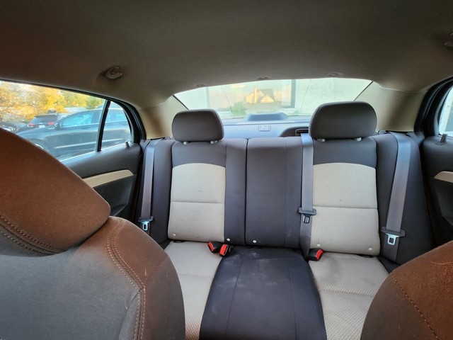 Chevrolet Malibu 4dr Sdn LS w/1LS 2011 Chevrolet Malibu 4dr Sdn LS w/1LS 2011