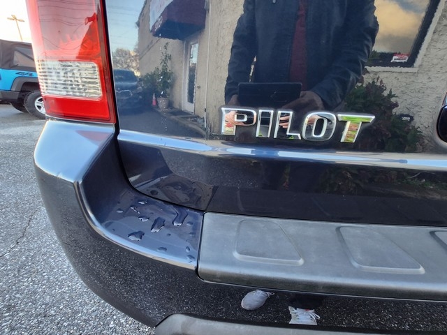 Honda Pilot 4WD 4dr LX 2011 Honda Pilot 4WD 4dr LX 2011