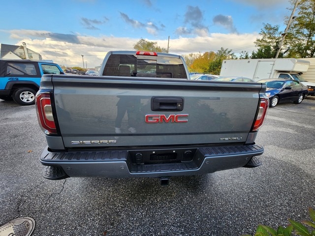 GMC Sierra 1500 4WD Crew Cab 143.5" Denali 2016 GMC Sierra 1500 4WD Crew Cab 143.5" Denali 2016
