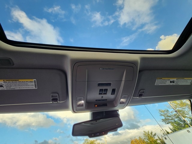 GMC Sierra 1500 4WD Crew Cab 143.5" Denali 2016 GMC Sierra 1500 4WD Crew Cab 143.5" Denali 2016