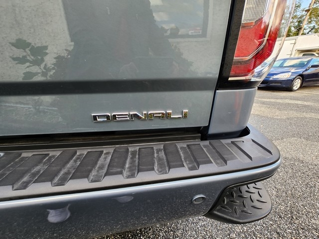 GMC Sierra 1500 4WD Crew Cab 143.5" Denali 2016 GMC Sierra 1500 4WD Crew Cab 143.5" Denali 2016