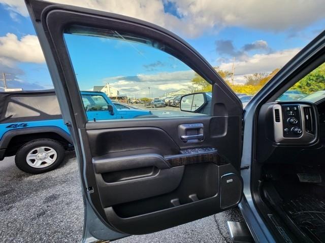 GMC Sierra 1500 4WD Crew Cab 143.5" Denali 2016