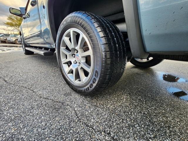 GMC Sierra 1500 4WD Crew Cab 143.5" Denali 2016