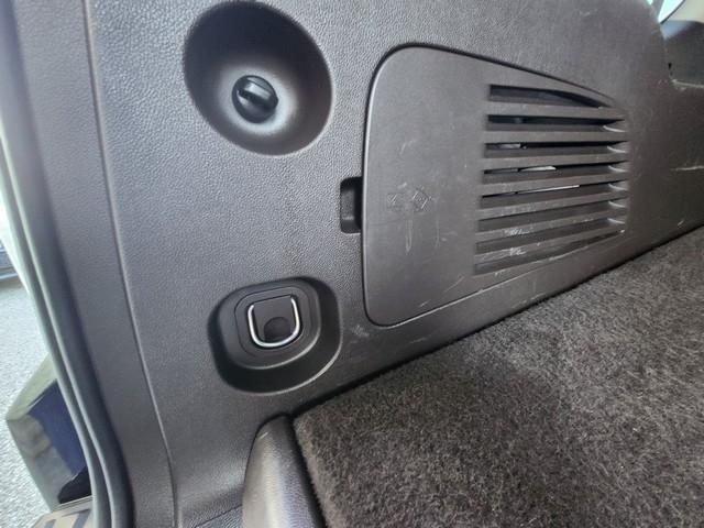 GMC Yukon XL 4WD 4dr Denali 2016