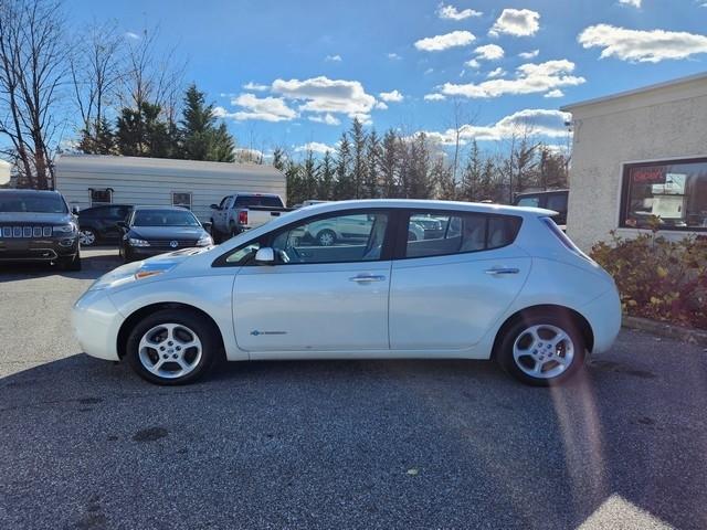 Nissan Leaf 4dr HB SV 2014