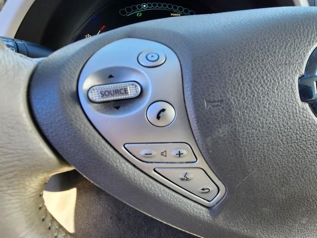 Nissan Leaf 4dr HB SV 2014