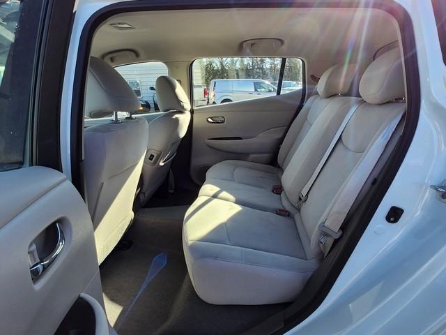 Nissan Leaf 4dr HB SV 2014