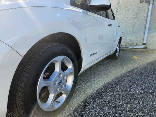 Nissan Leaf 4dr HB SV 2014