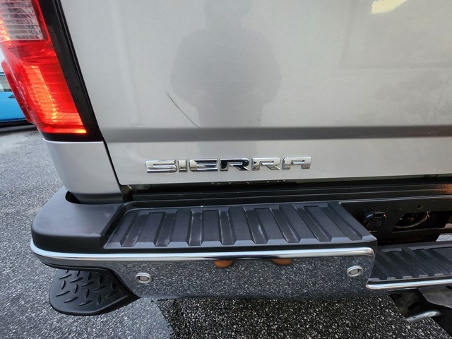 GMC Sierra 2500HD available WiFi 4WD Crew Cab 153.7" SLE 2015