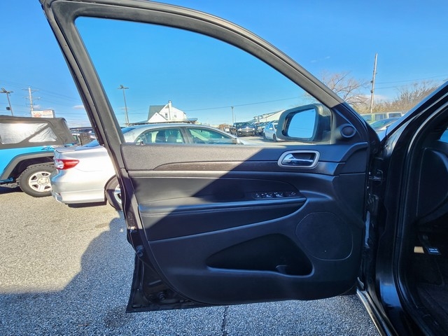 Jeep Grand Cherokee 4WD 4dr Laredo 2016