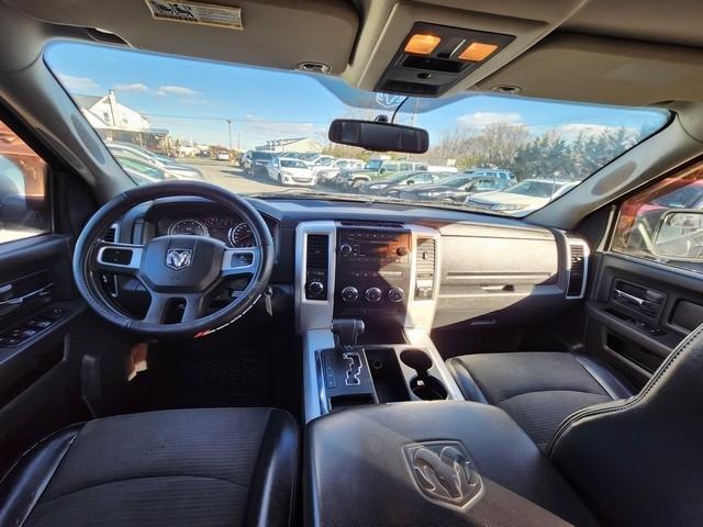 Dodge Ram 1500 4WD Quad Cab 140.5" Sport 2009