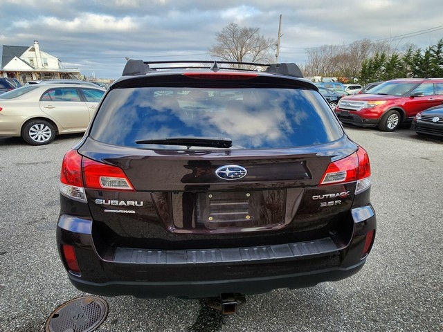 Subaru Outback 4dr Wgn H6 Auto 3.6R Limited 2013