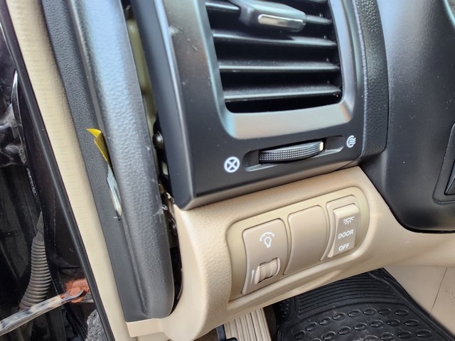 Hyundai Entourage 4dr Wgn Limited 2007