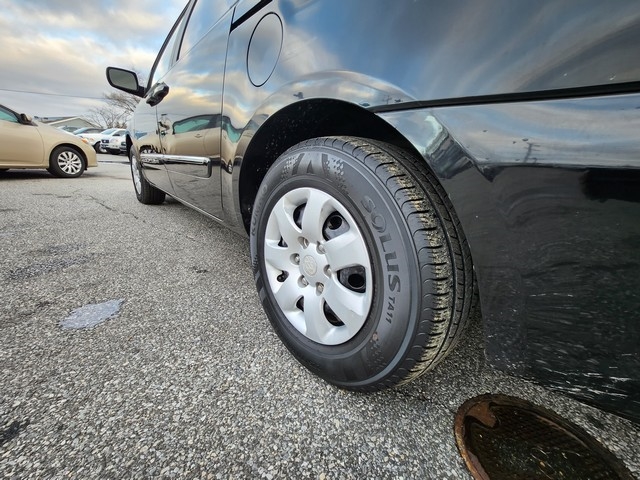 Hyundai Entourage 4dr Wgn Limited 2007