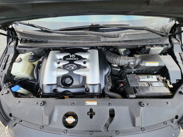 Hyundai Entourage 4dr Wgn Limited 2007