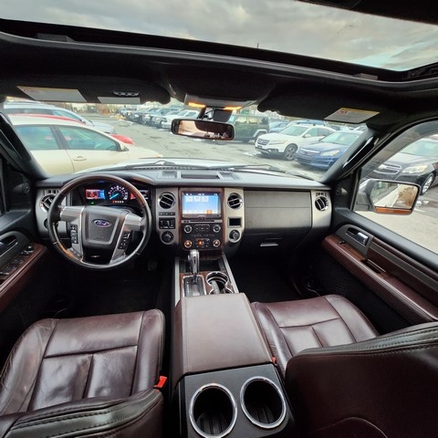 Ford Expedition 4WD 4dr Platinum 2016