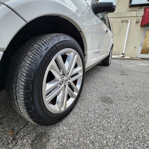 Ford Expedition 4WD 4dr Platinum 2016