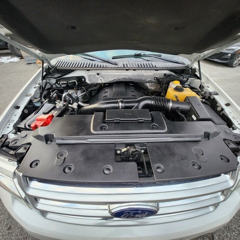 Ford Expedition 4WD 4dr Platinum 2016