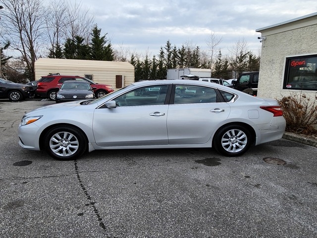 Nissan Altima 2.5 S Sedan 2017