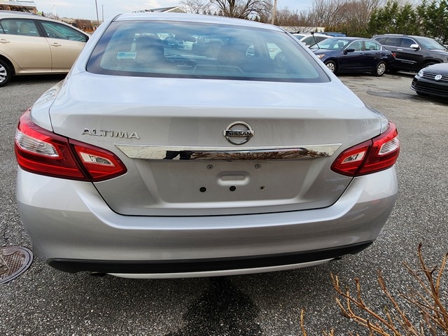 Nissan Altima 2.5 S Sedan 2017