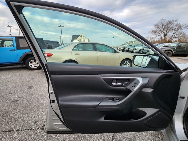 Nissan Altima 2.5 S Sedan 2017