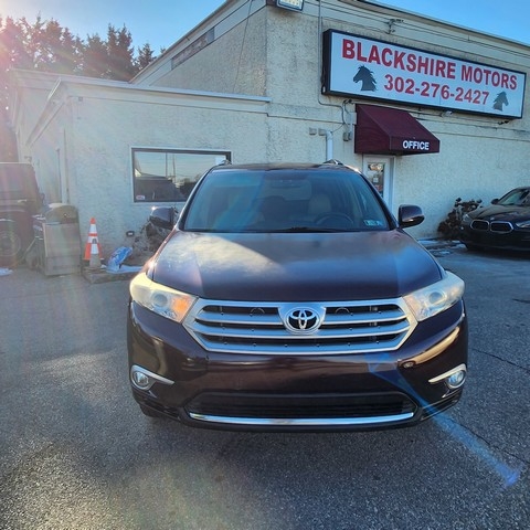 Toyota Highlander 4WD 4dr V6 (Natl) 2012