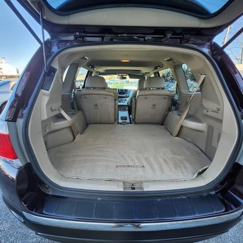Toyota Highlander 4WD 4dr V6 (Natl) 2012