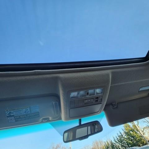 Toyota Highlander 4WD 4dr V6 (Natl) 2012