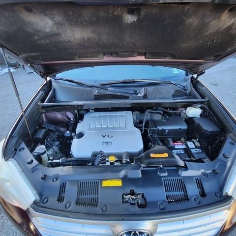 Toyota Highlander 4WD 4dr V6 (Natl) 2012