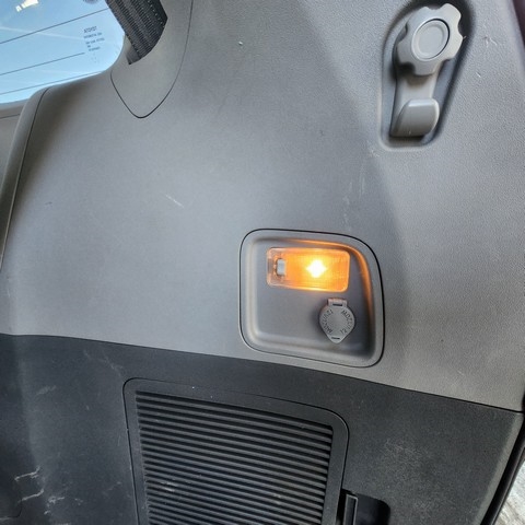 Toyota Sienna 5dr 8-Pass Van LE FWD (Natl) 2015