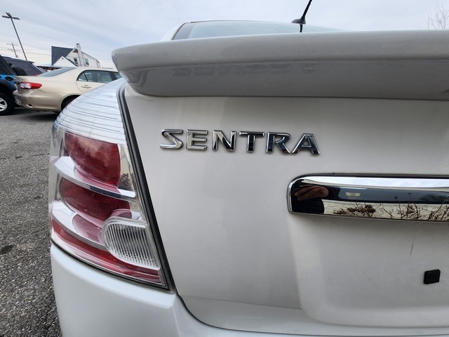 Nissan Sentra 4dr Sdn I4 CVT 2.0 SL 2012