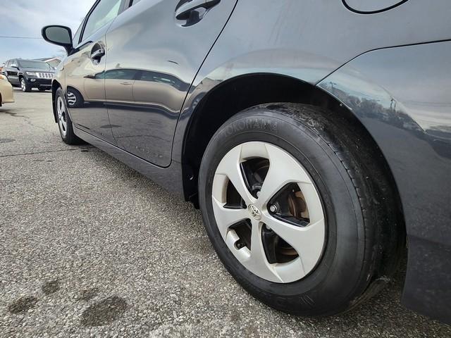 Toyota Prius 5dr HB Three (Natl) 2012