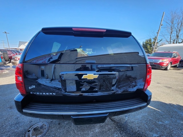 Chevrolet Suburban 4WD 4dr LTZ 2014