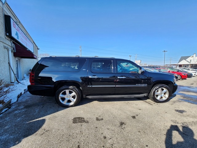 Chevrolet Suburban 4WD 4dr LTZ 2014