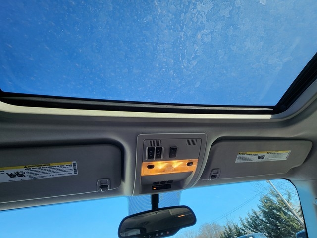 Chevrolet Suburban 4WD 4dr LTZ 2014