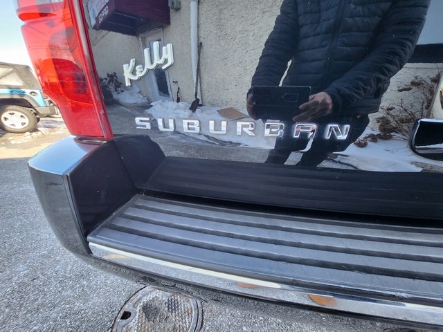 Chevrolet Suburban 4WD 4dr LTZ 2014