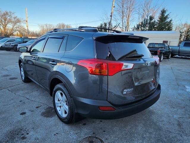 Toyota RAV4 AWD 4dr XLE (Natl) 2013