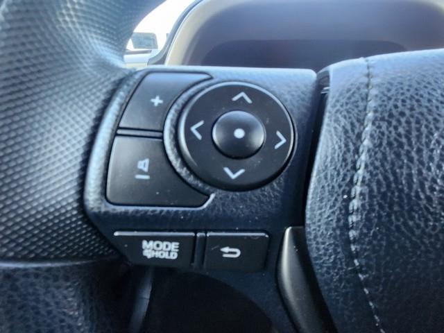 Toyota RAV4 AWD 4dr XLE (Natl) 2013