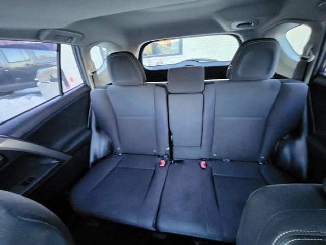 Toyota RAV4 AWD 4dr XLE (Natl) 2013