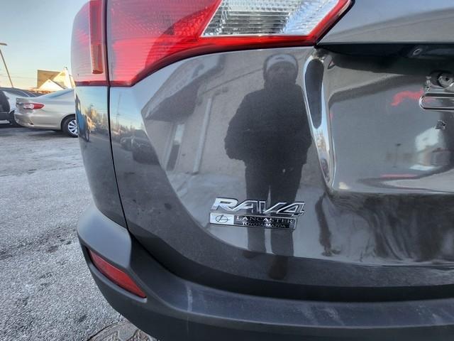 Toyota RAV4 AWD 4dr XLE (Natl) 2013