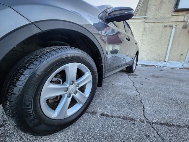 Toyota RAV4 AWD 4dr XLE (Natl) 2013