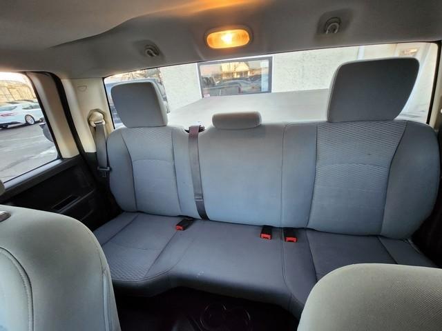 RAM 1500 4WD Quad Cab 140.5" Express 2015