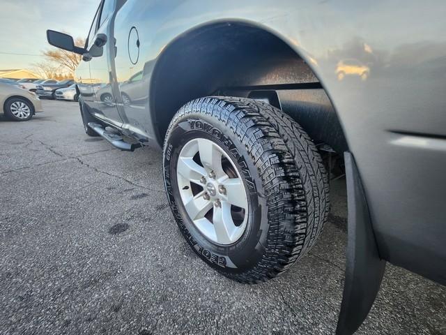 RAM 1500 4WD Quad Cab 140.5" SLT 2013