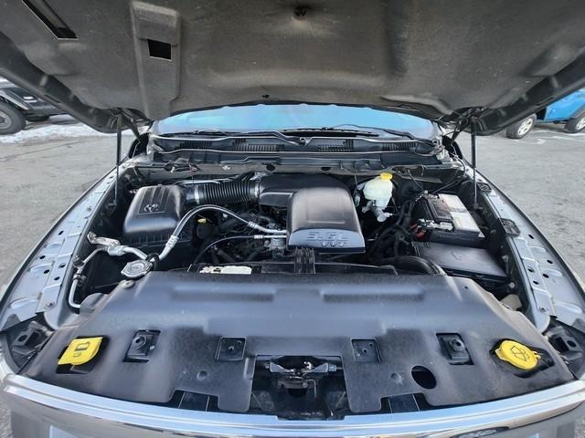 RAM 1500 4WD Quad Cab 140.5" SLT 2013